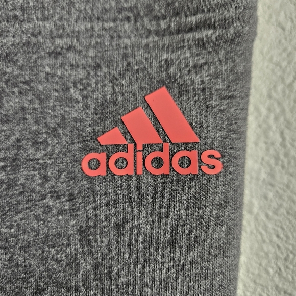 Adidas‎ Gray Leggings with Red Logo - Picture 3 of 7